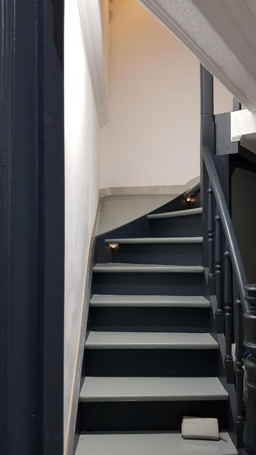 Chambre luxueuse proche centre ville et aéroport Montignies-sur-Sambre Esterno foto