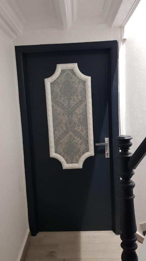 Chambre luxueuse proche centre ville et aéroport Montignies-sur-Sambre Esterno foto