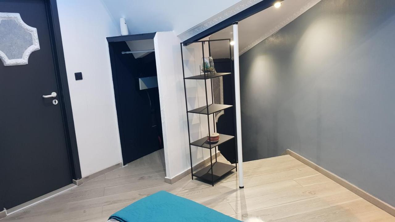 Chambre luxueuse proche centre ville et aéroport Montignies-sur-Sambre Esterno foto