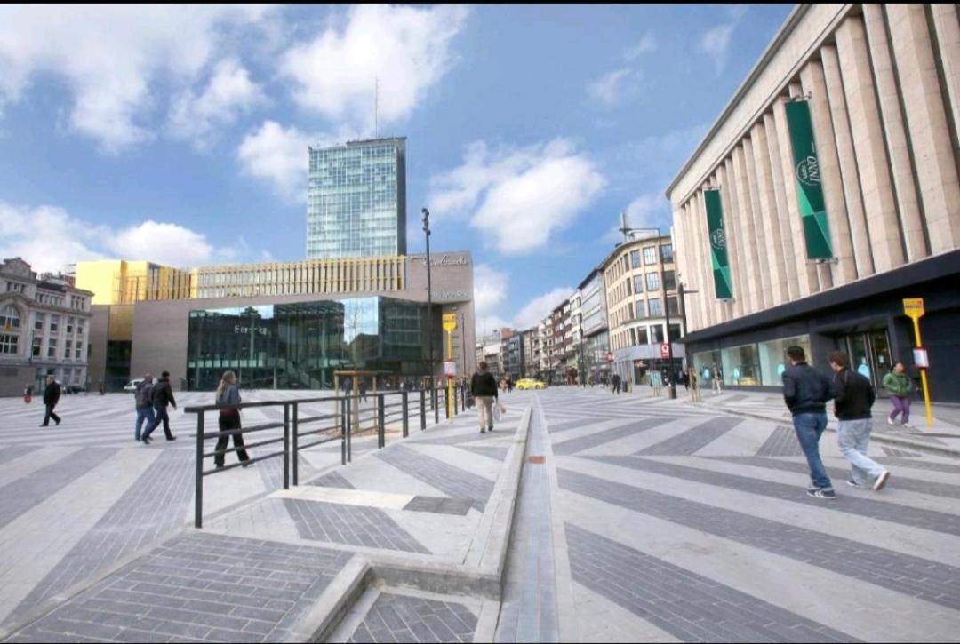 Chambre luxueuse proche centre ville et aéroport Montignies-sur-Sambre Esterno foto