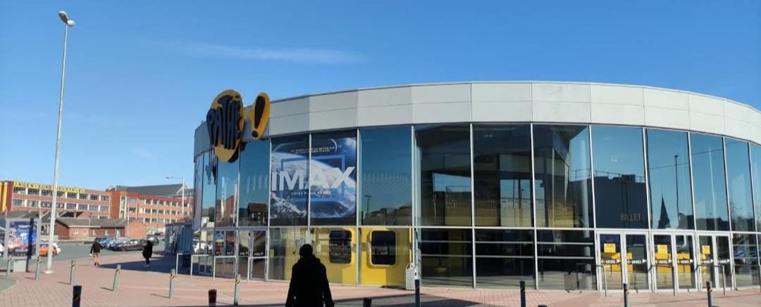 Chambre luxueuse proche centre ville et aéroport Montignies-sur-Sambre Esterno foto